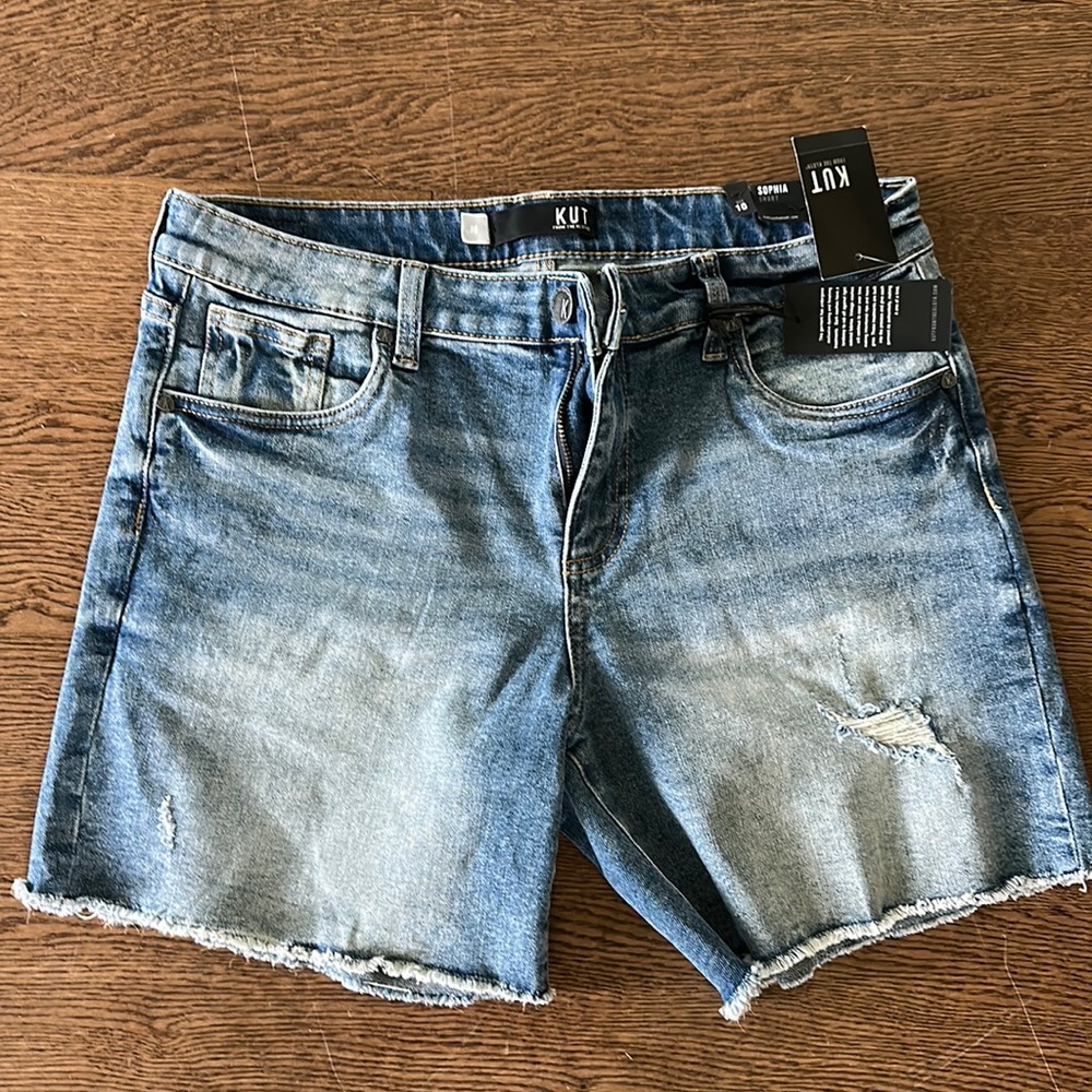 NWT KUT Sophia Denim Shorts Size 10